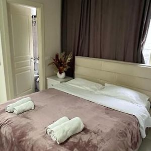Studio met een King Size Bed